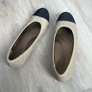 Women’s, two-tone, ballet flats - Size 7.5